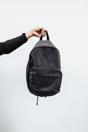 Černý batoh 